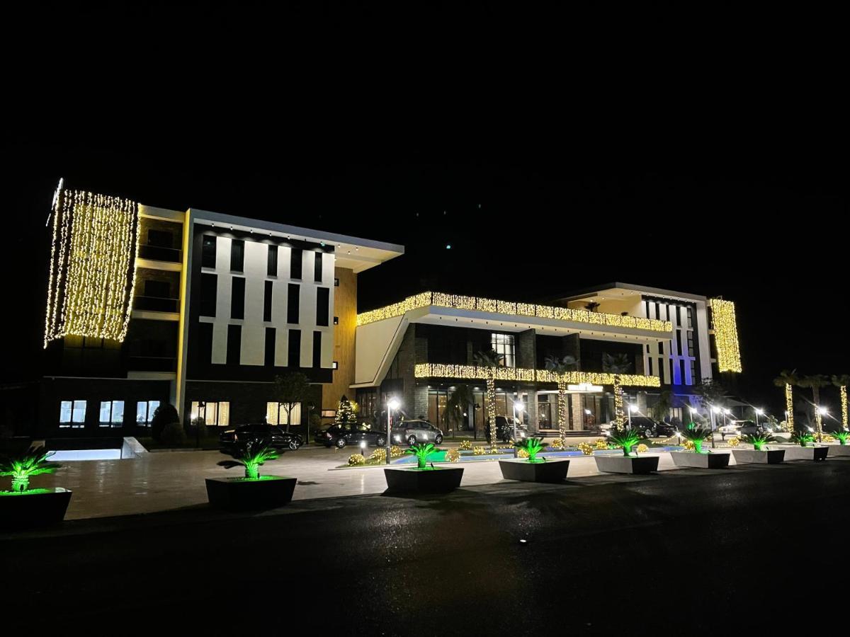 Deluxe Resort And Spa Koplik Εξωτερικό φωτογραφία