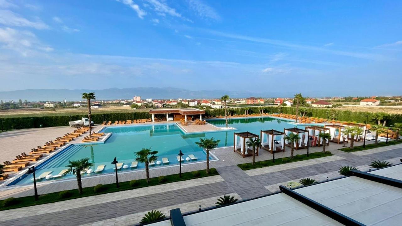 Deluxe Resort And Spa Koplik Εξωτερικό φωτογραφία