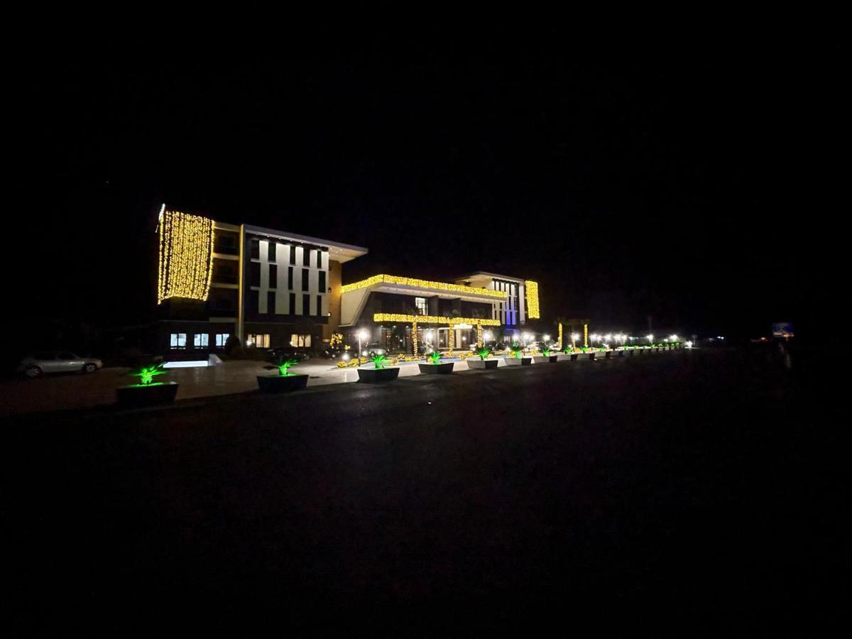Deluxe Resort And Spa Koplik Εξωτερικό φωτογραφία